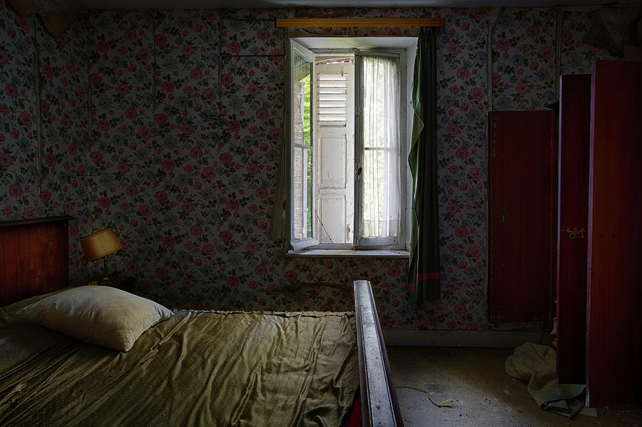 The last bed time story - urbex abandoned buildings Photograph by Dirk Ercken