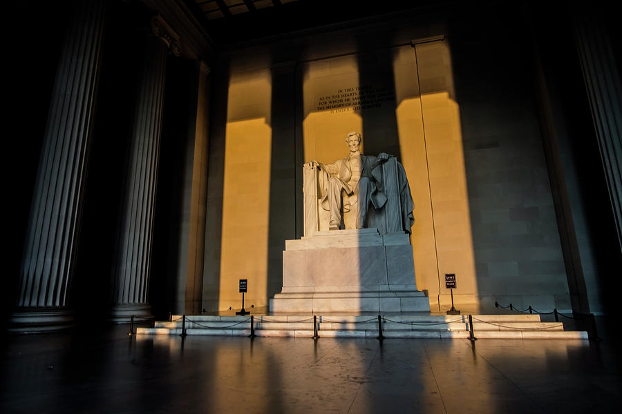 The Lincoln Memorial at sunrise Photograph by Sven Brogren
