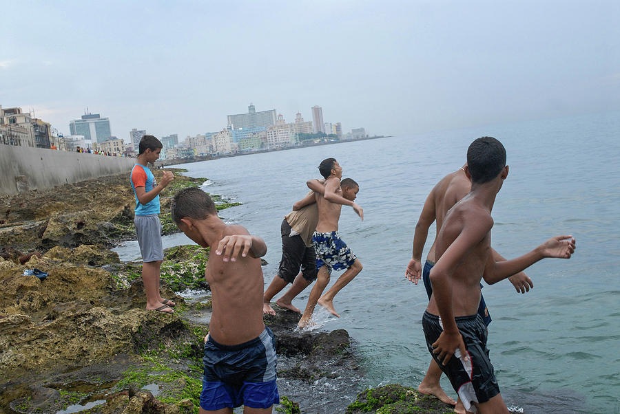Cuba Photograph - The Malecon, Havana, Cuba. by Michael Manning