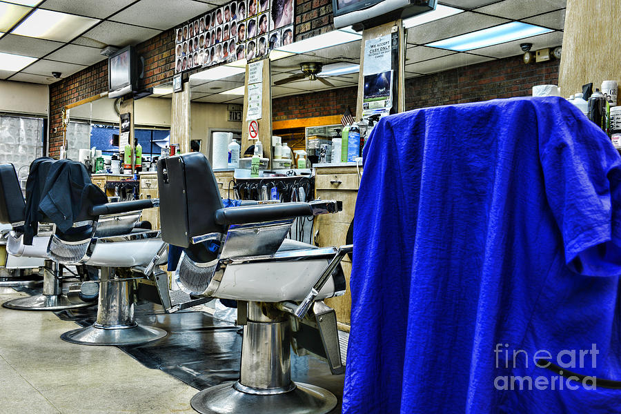 The Neighborhood Barbershop Photograph by Paul Ward