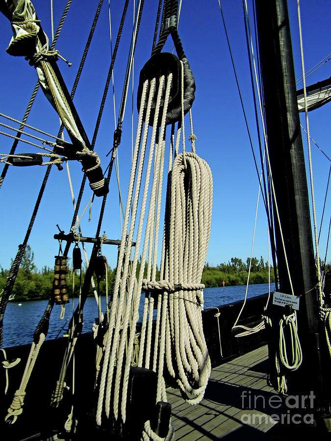 The Ninas Rigging Photograph by D Hackett