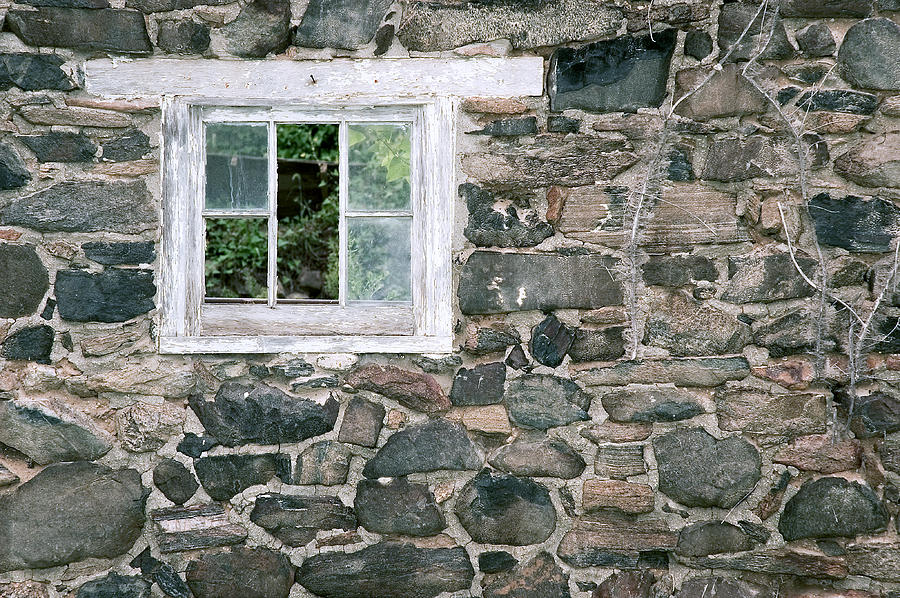 The Old Barn Window Photograph by Don Mennig