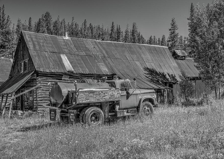 The Old Fire Truck Photograph by Richard J Cassato