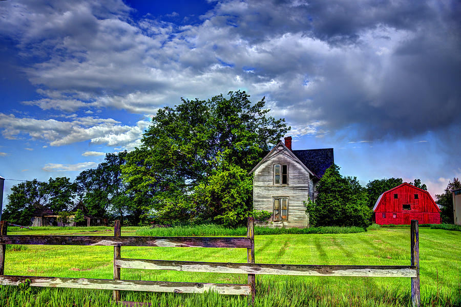 The Old Homestead Photograph by Jean Hutchison