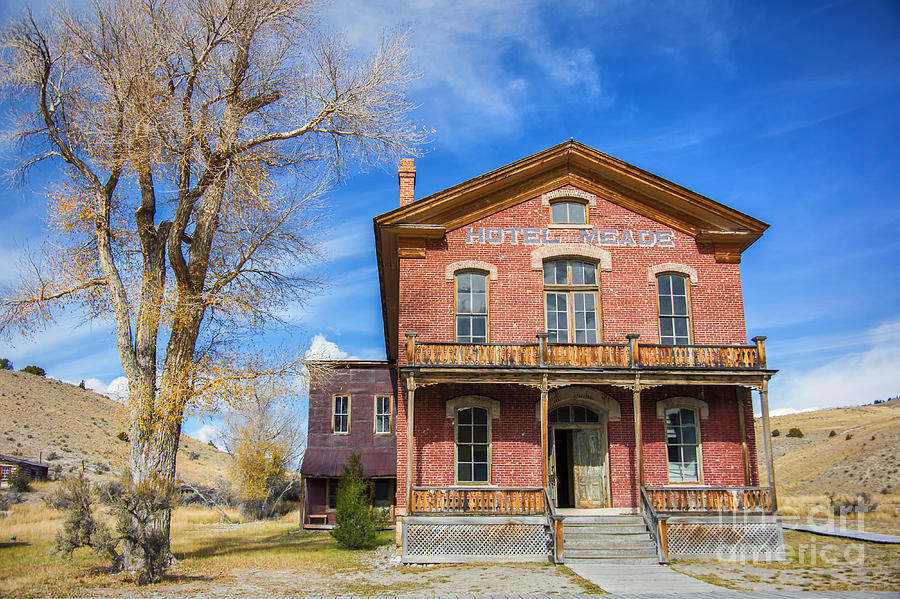 The Old Hotel Photograph by Carolyn Fox - Fine Art America