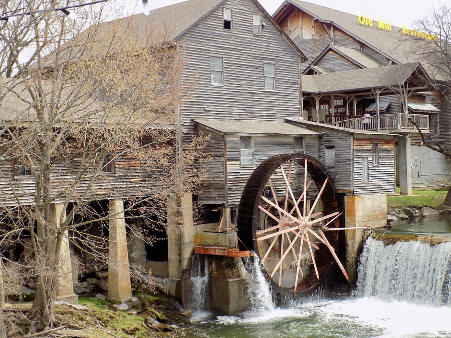 The Old Mill At Pigeon Forge Photograph by Amelia Jean Miller