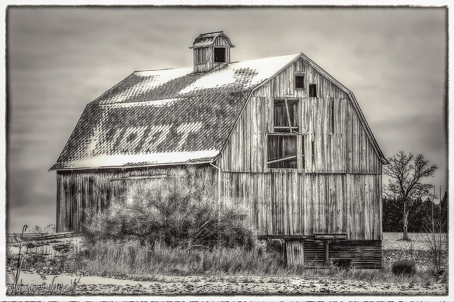 The old Red Barn Black and White Photograph by LeeAnn McLaneGoetz McLaneGoetzStudioLLCcom