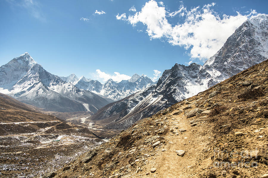 The path to Cho La Pass in Nepal Photograph by Didier Marti