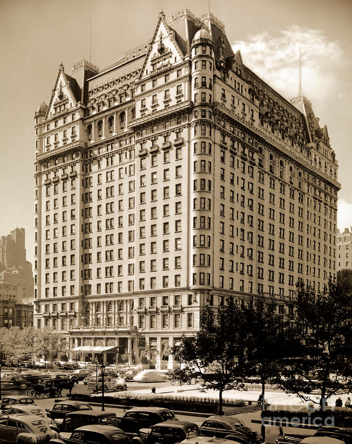 Architecture Photograph - The Plaza Hotel by Henry Janeway Hardenbergh