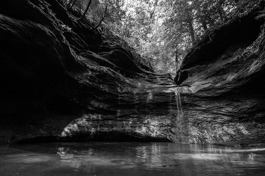 Landscape Photograph - The Punch Bowl by Garrison Crouch