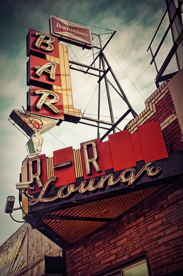 The R-R Lounge Photograph by John De Bord