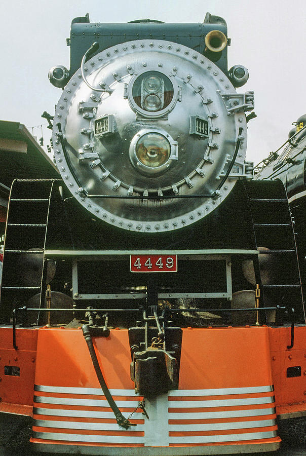 Southern Pacific Daylight Steam Locomotive