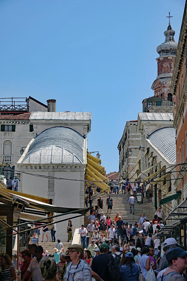 The Rialto Bridge In Venice, Italy Photograph by Rick Rosenshein