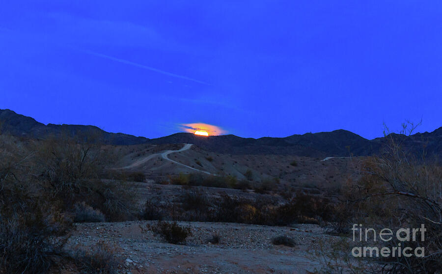 The Rising Wolf Moon Photograph by Robert Bales