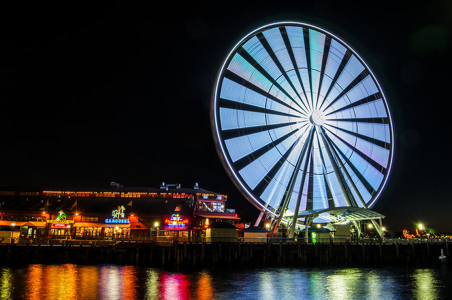 The Seattle Great Wheel 3 Photograph by Pelo Blanco Photo
