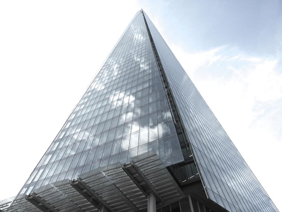 The Shard Building City of London detail Photograph by David Reeve ...