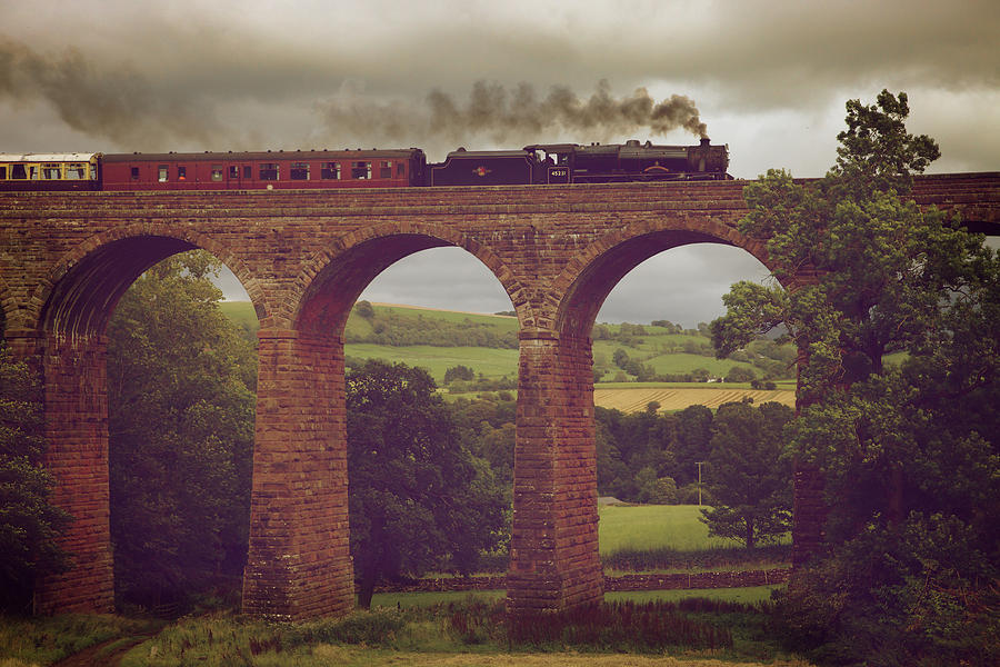 The Sherwood Forester on Dry Beck Viaduct Photograph by Andrew Findlay ...