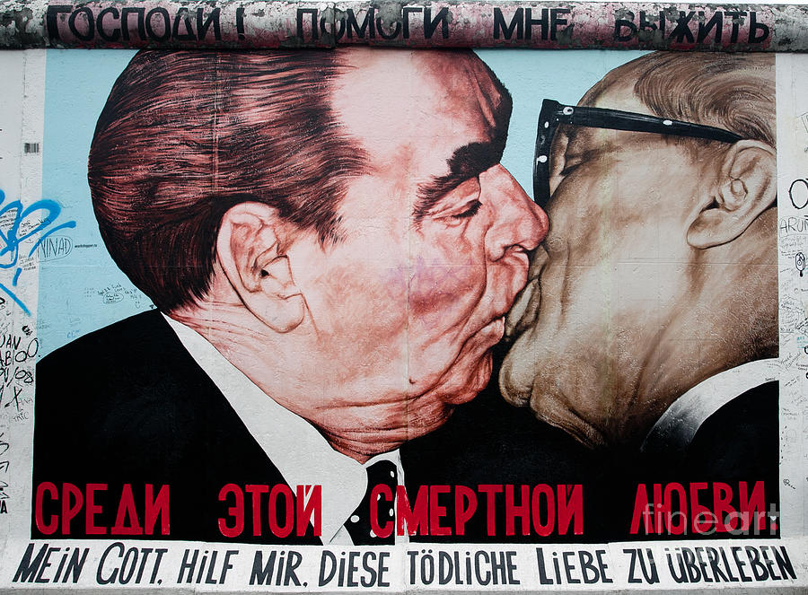 The Socialist Fraternal Kiss Photograph by Stephen Schwiesow