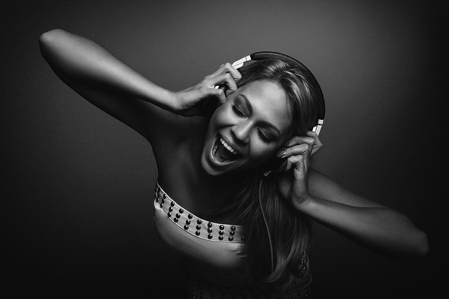 The Sound Of Happiness Photograph by Thomas Schroder
