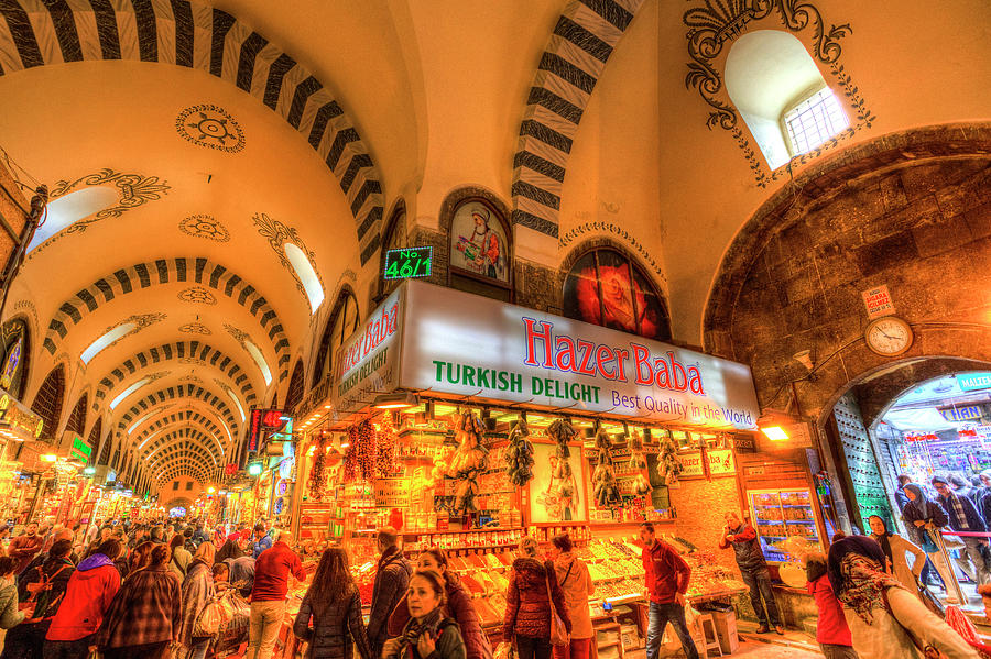The Spice Bazaar Istanbul Photograph by David Pyatt
