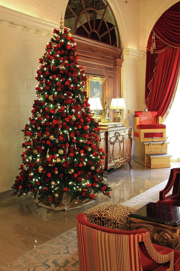 The St. Regis Hotels Christmas Tree Photograph by Cora Wandel