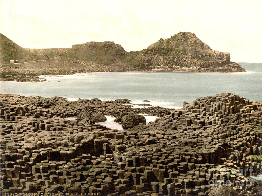 The Steuchans, Giants Causeway, 1890s Photograph by Science Source