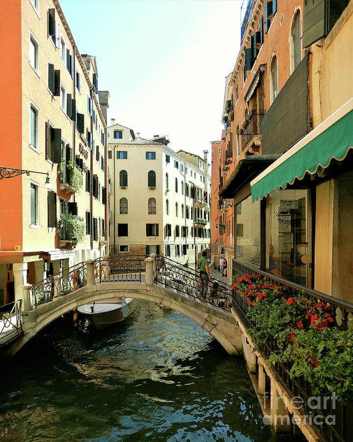 The streets of Venice Photograph by Suzette Kallen