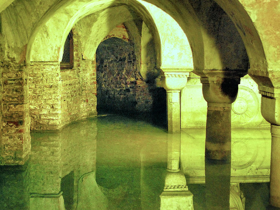 Venezia Photograph - The Sunken Crypt of San Zaccaria by Dominic Piperata