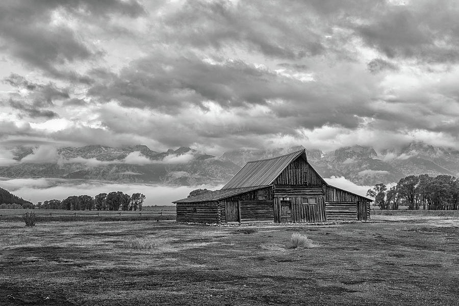 The T.A. Moulton Barn Photograph by Victor Culpepper