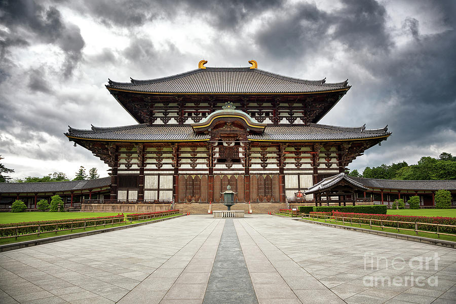 The Todai-Ji Temple of Nara Photograph by Jane Rix