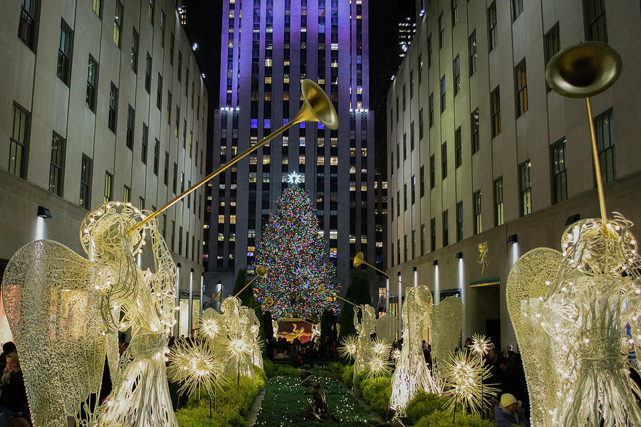 The Tree At Rockefeller Plaza Photograph by Kenneth Cole