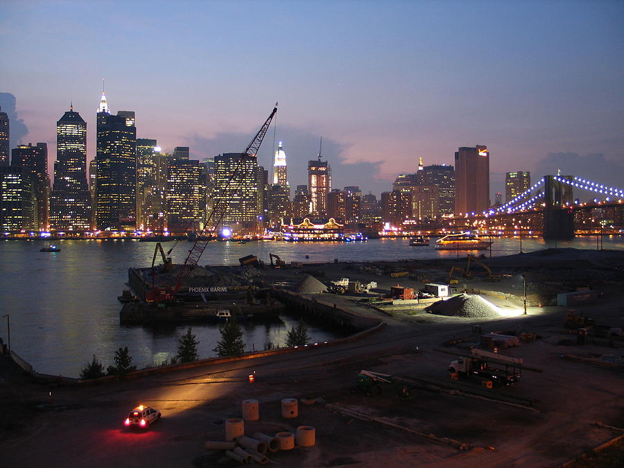 Cityscape Photograph - The view from the Brooklyn Heights Promenade by Melissa Llamas