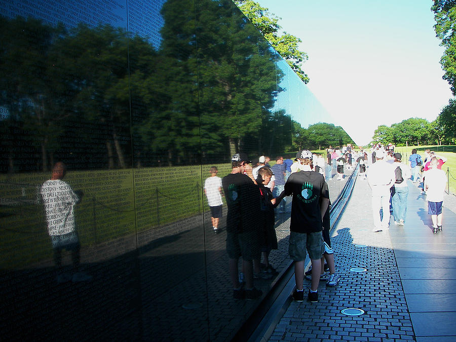 The Wall on the Mall- Vietnam Memorial Photograph by Daniel Hebard