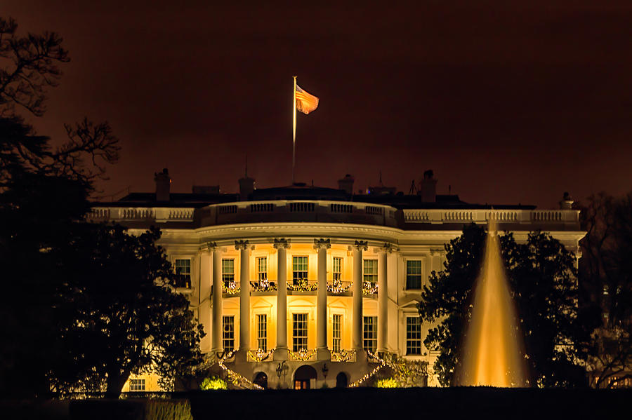 The White House at Night Photograph by Carol Ward