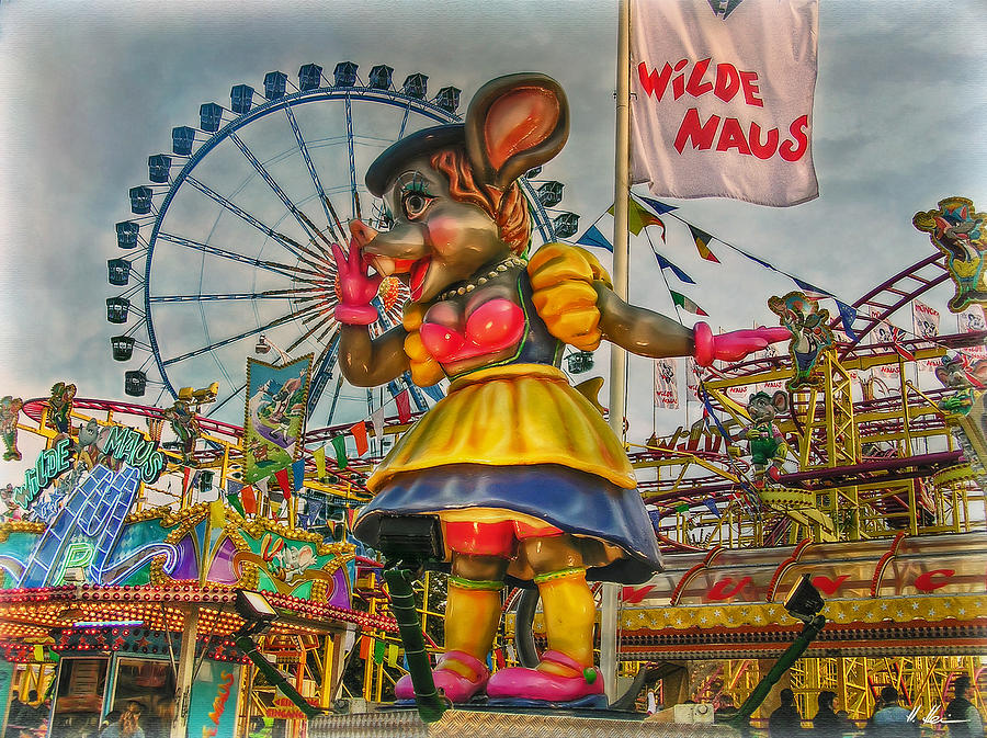 The Wild Mouse Photograph by Hanny Heim