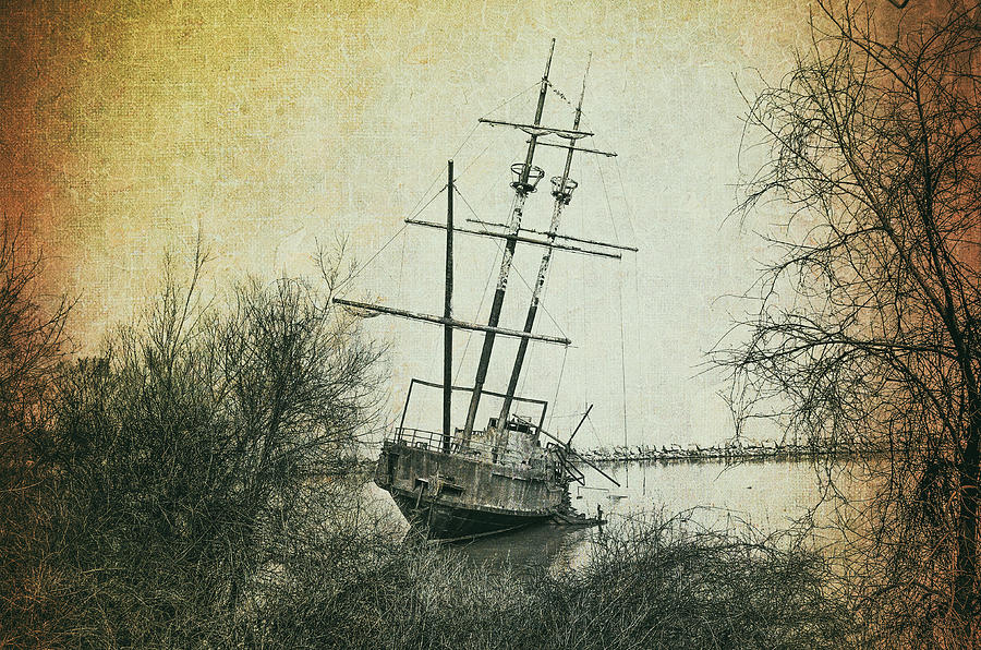 Boat Photograph - The Wreck of La Grande Hermine by Bill Cannon
