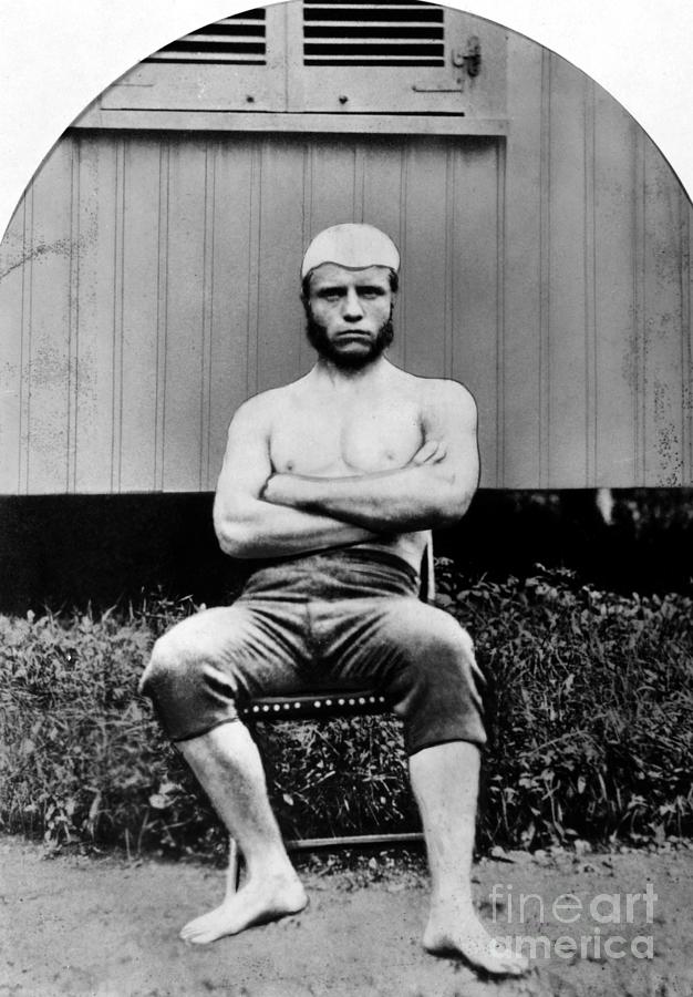 Portrait Photograph - Theodore Roosevelt by Granger