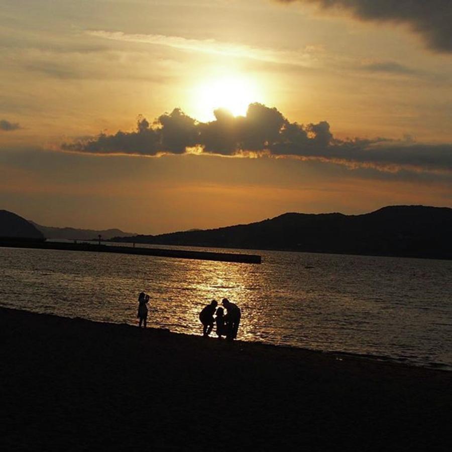 Sunset Photograph - They Seem To Be On Good Terms.
#sunset by Ippei Uchida