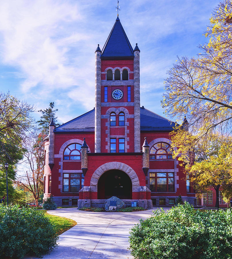 University Of New Hampshire Photograph - Thompson Hall - University Of New Hampshire by Mountain Dreams