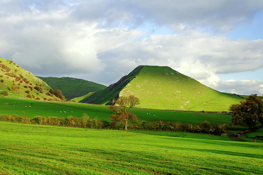 Thorpe Cloud from Bunster Hill Photograph by Rod Johnson