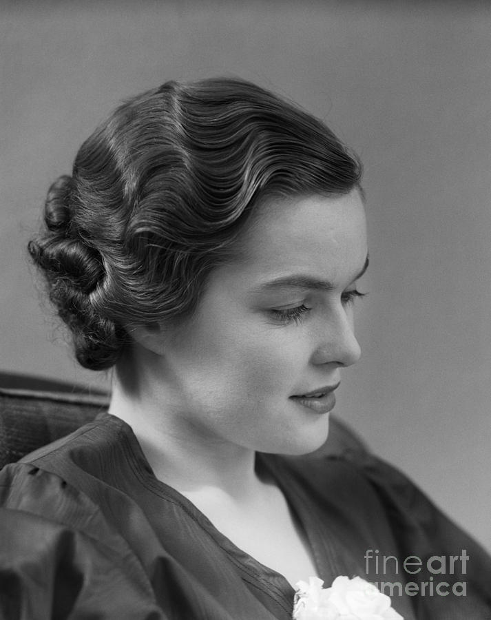 Thoughtful Woman, C.1930s Photograph by H. Armstrong Roberts ...