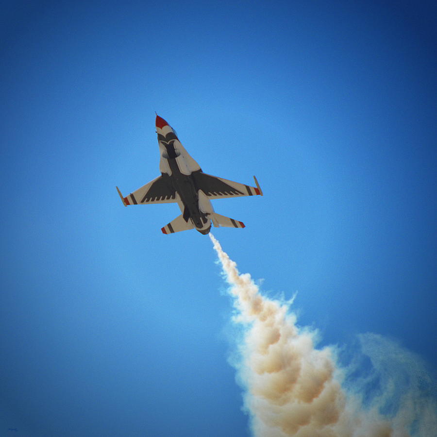 Thunderbirds - Hovering Photograph by Glenn McCarthy Art and Photography