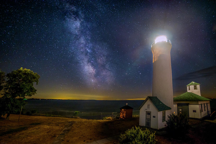 Tibbetts Point Night Photograph by Mark Papke