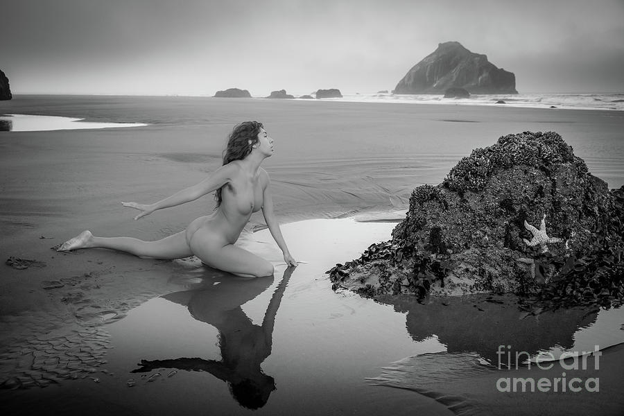 Tidepool woman Photograph by Inge Johnsson