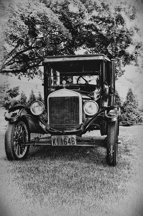 Car Photograph - Tin Lizzy - Ford Model T by Bill Cannon