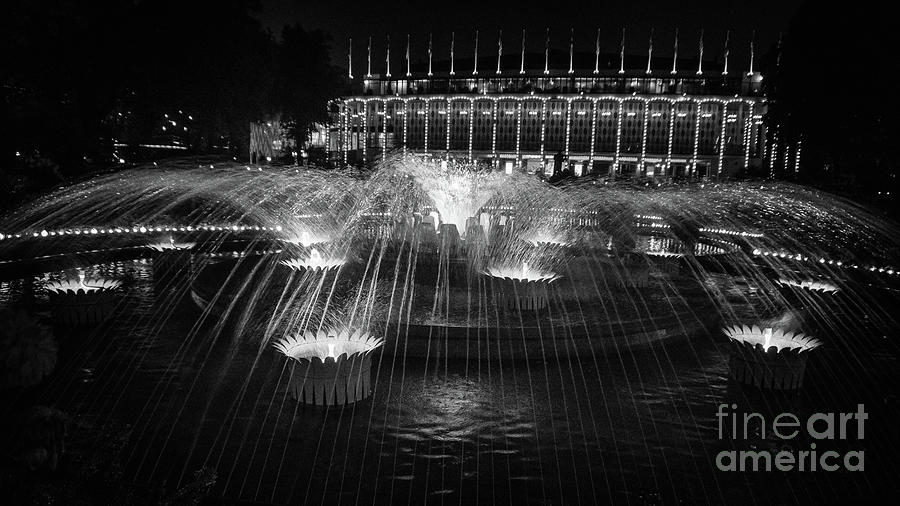 Tivoli Gardens Fountain Photograph