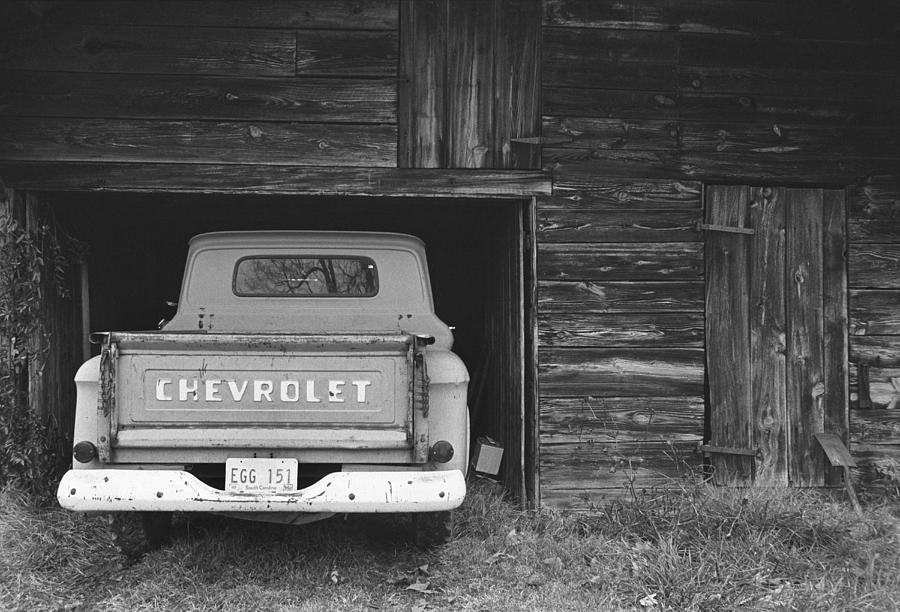 Tobacco Barn Chevy Photograph by Gerard Fritz