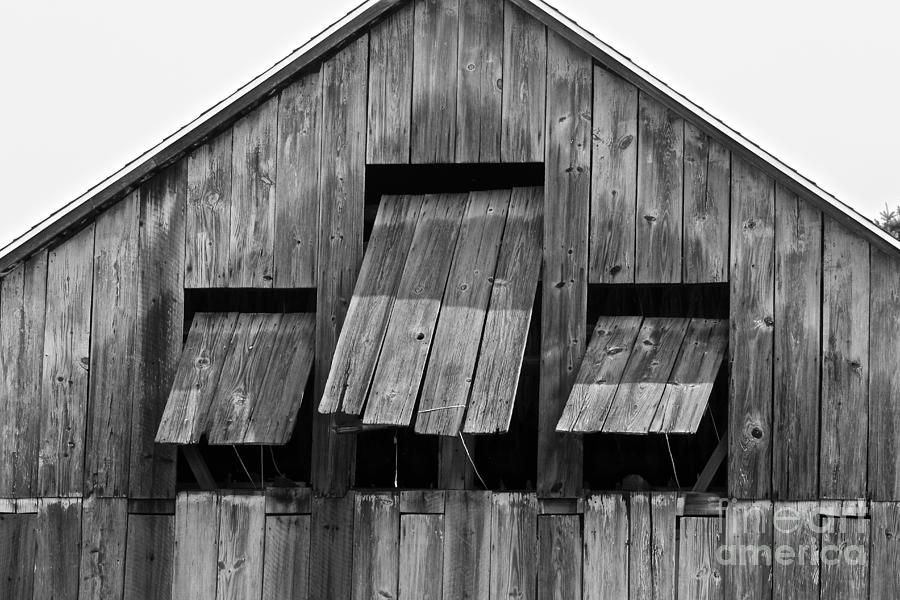 Tobacco Barn Photograph by Jim Gillen