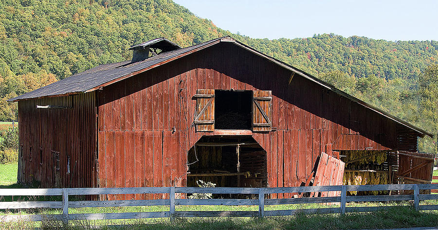 Tobacco Barn Photograph By Tom Greene