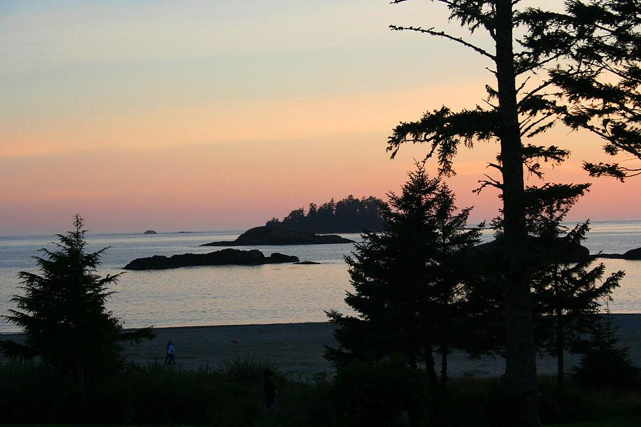 Tofino Sunset II SS 1027 Photograph by Mary Gaines